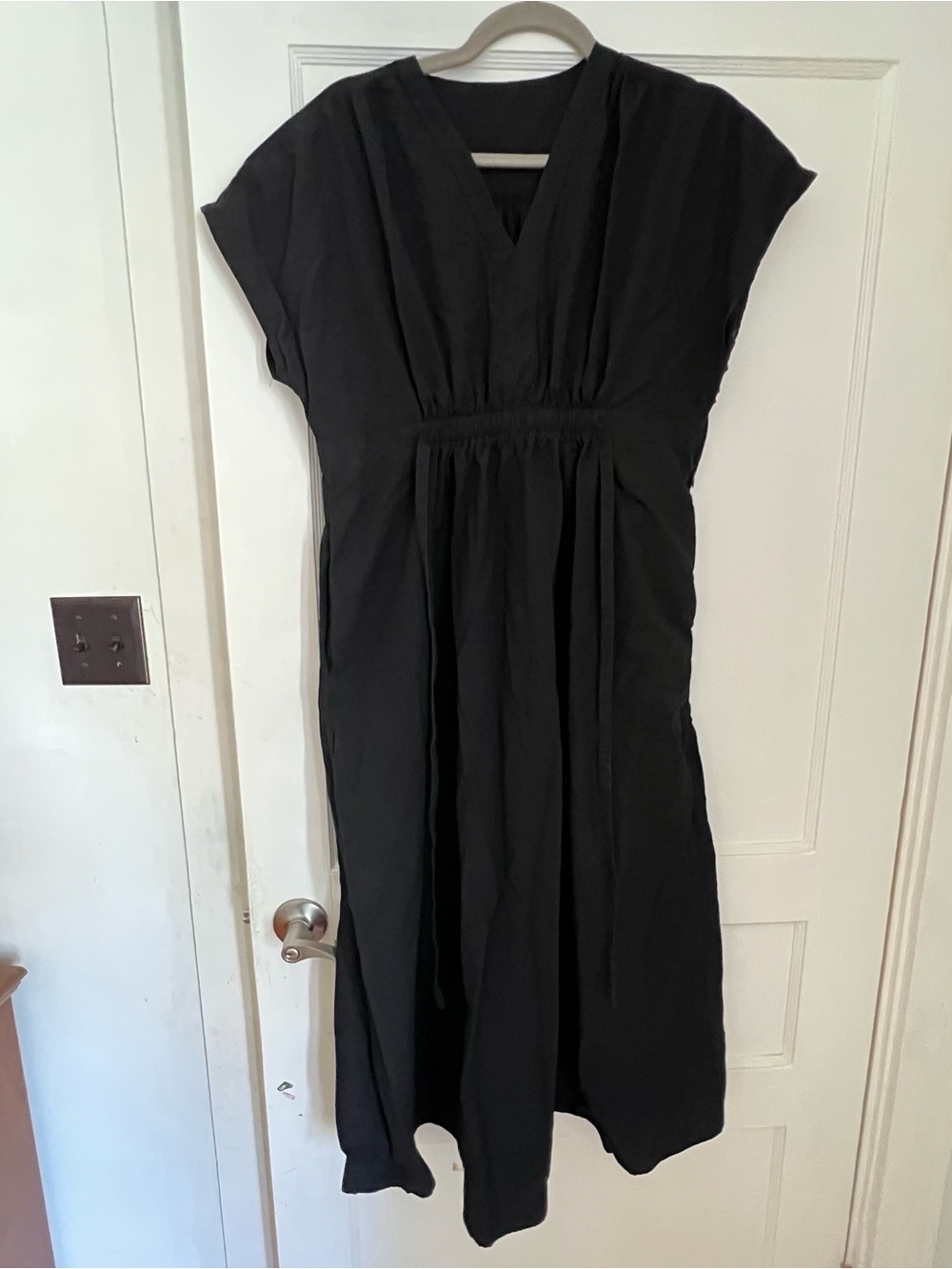 EMME Classic Black V-Neck Women's Dress Midi size XL with pockets